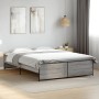 Estructura cama madera ingeniería metal gris Sonoma 140x200 cm de vidaXL, Camas y somieres - Ref: Foro24-3279890, Precio: 139...