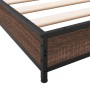 Oak brown metal engineered wood bed frame 140x190 cm by vidaXL, Beds and slatted bases - Ref: Foro24-845160, Price: 89,23 €, ...