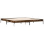 Estructura cama madera ingeniería metal roble ahumado 200x200cm de vidaXL, Camas y somieres - Ref: Foro24-844998, Precio: 113...