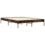 Estructura cama madera ingeniería metal roble ahumado 140x190cm de vidaXL, Camas y somieres - Ref: Foro24-845038, Precio: 102...