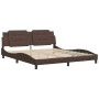 Estructura de cama cabecero cuero sintético marrón 180x200 cm de vidaXL, Camas y somieres - Ref: Foro24-3208200, Precio: 216,...