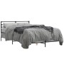 Estructura cama madera ingeniería metal gris Sonoma 135x190 cm de vidaXL, Camas y somieres - Ref: Foro24-3280075, Precio: 147...