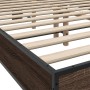 Oak brown metal engineered wood bed frame 120x200 cm by vidaXL, Beds and slatted bases - Ref: Foro24-3280111, Price: 154,36 €...