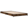 Estructura cama madera ingeniería metal roble humo 100x200 cm de vidaXL, Camas y somieres - Ref: Foro24-845173, Precio: 66,88...