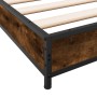 Estructura cama madera ingeniería metal roble humo 100x200 cm de vidaXL, Camas y somieres - Ref: Foro24-845173, Precio: 66,88...