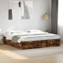 Estructura de cama madera de ingeniería roble ahumado 180x200cm de vidaXL, Camas y somieres - Ref: Foro24-3280997, Precio: 12...