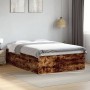 Estructura de cama madera de ingeniería roble ahumado 135x190cm de vidaXL, Camas y somieres - Ref: Foro24-3280948, Precio: 13...