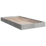 Estructura de cama madera de ingeniería gris hormigón 100x200cm de vidaXL, Camas y somieres - Ref: Foro24-842059, Precio: 67,...