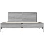 Estructura cama madera ingeniería metal gris Sonoma 150x200 cm de vidaXL, Camas y somieres - Ref: Foro24-3280005, Precio: 170...