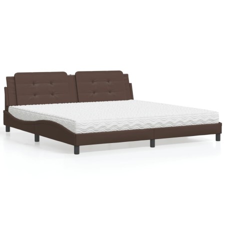 Cama con colchón cuero sintético marrón 200x200 cm de , Camas y somieres - Ref: Foro24-3208889, Precio: 437,02 €, Descuento: %