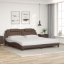 Estructura cama con luces LED cuero sintético marrón 200x200 cm de , Camas y somieres - Ref: Foro24-3214045, Precio: 227,99 €...