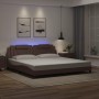 Estructura cama con luces LED cuero sintético marrón 200x200 cm de , Camas y somieres - Ref: Foro24-3214045, Precio: 227,99 €...