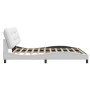 Estructura cama con luces LED cuero sintético blanco 200x200 cm de , Camas y somieres - Ref: Foro24-3213956, Precio: 264,99 €...