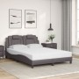 Cama con colchón cuero sintético gris 140x200 cm de , Camas y somieres - Ref: Foro24-3208799, Precio: 438,76 €, Descuento: %