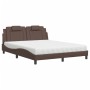 Cama con colchón cuero sintético marrón 160x200 cm de , Camas y somieres - Ref: Foro24-3208805, Precio: 496,25 €, Descuento: %