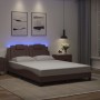 Estructura cama con luces LED cuero sintético marrón 140x190 cm de , Camas y somieres - Ref: Foro24-3214017, Precio: 220,27 €...