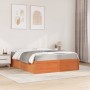 Bett mit massiver Kiefernholzmatratze in brauner Wachsfarbe 140x200 cm. von , Betten und Lattenroste - Ref: Foro24-3281936, P...