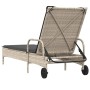 Light gray synthetic rattan sun lounger with wheels and cushion by , Loungers - Ref: Foro24-368313, Price: 168,14 €, Discount: %