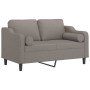 Zweiplätziges Sofa mit Kissen, grauer Taupe-Stoff, 120 cm. von , Sofas - Ref: Foro24-3200844, Preis: 255,55 €, Rabatt: %