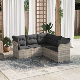 Gartensofa-Set und Kissen, 5-teilig, aus hellem grauem Kunststoff-Rattan. von , Gartensets - Ref: Foro24-3217622, Preis: 390,...