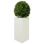 Triangular white steel planter 50x43x75 cm by , Pots and planters - Ref: Foro24-851173, Price: 72,99 €, Discount: %