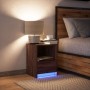 Mesita de noche con luces LED madera de ingeniería roble marrón de , Mesitas de noche - Ref: Foro24-852031, Precio: 49,20 €, ...