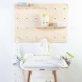 CHILDHOME Tablero de clavijas con estantes de pared natural 92x65x15cm de CHILDHOME, Estantes y estanterías - Ref: Foro24-434...