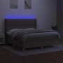 Boxspringbett mit Matratze und LED-Leuchten taupegrauer Stoff 180x200 cm von vidaXL, Betten und Lattenroste - Ref: Foro24-313...