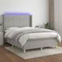 Cama box spring colchón y luces LED tela gris claro 140x200 cm de , Camas y somieres - Ref: Foro24-3139037, Precio: 531,12 €,...